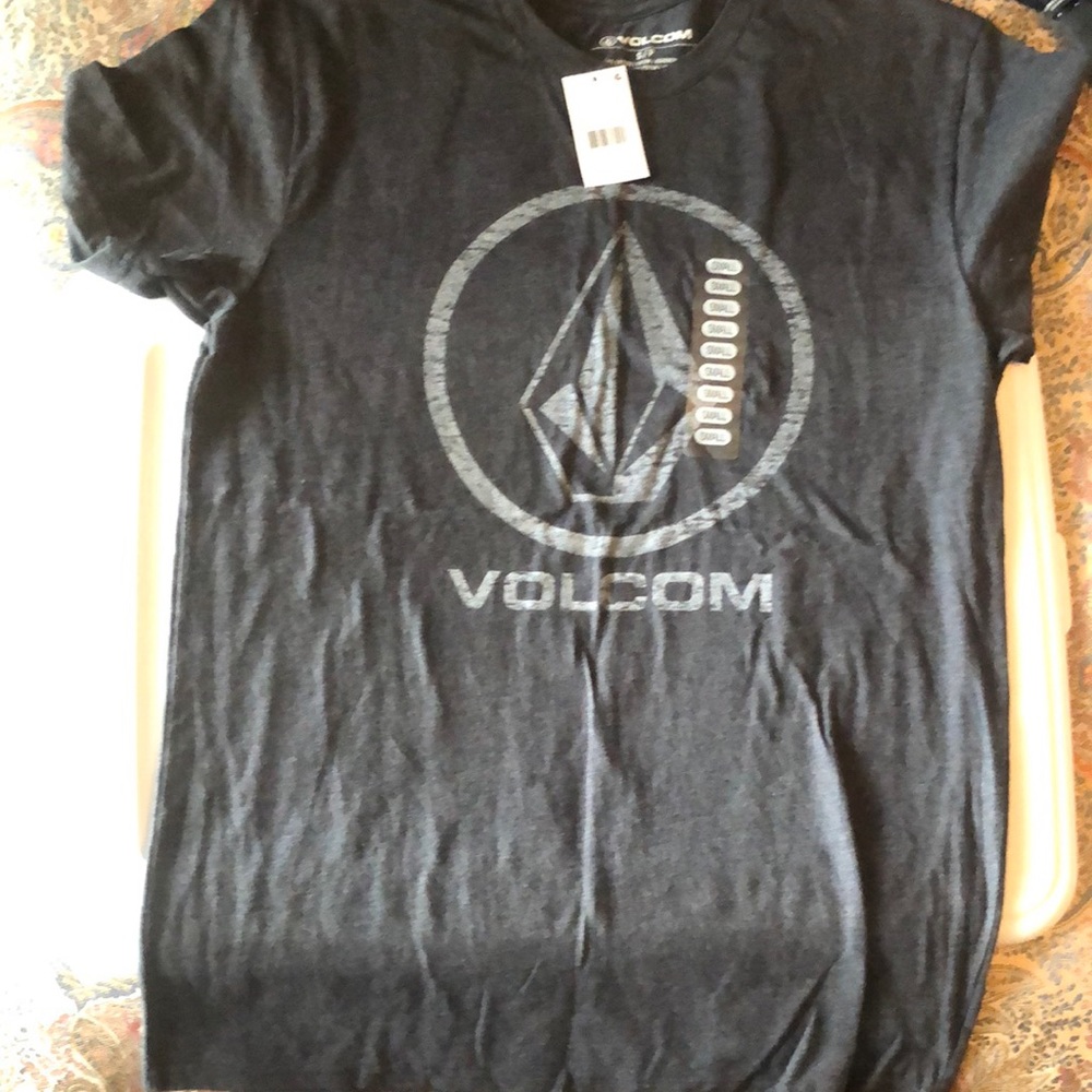 Grey t shirt